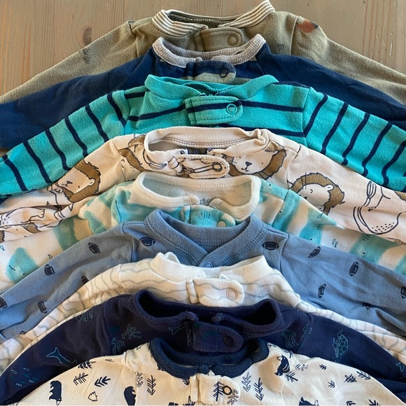 Like New EUC Baby Boys Bundle - Newborn - Carter’s Gerber - Picture 7 of 12